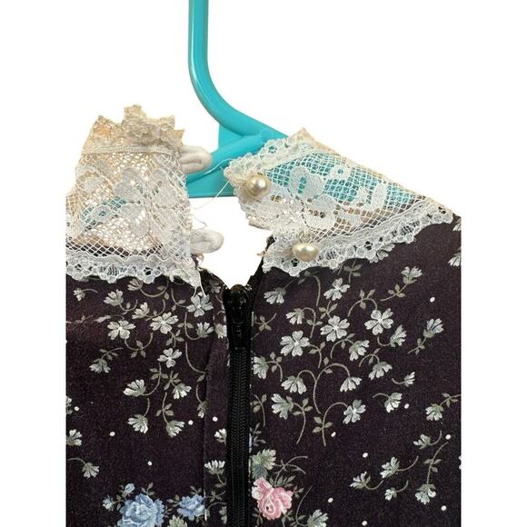 Vintage Girls Prairie Dress 1980s Black Floral Lace Victorian Style Size 6/7 - Picture 4 of 6